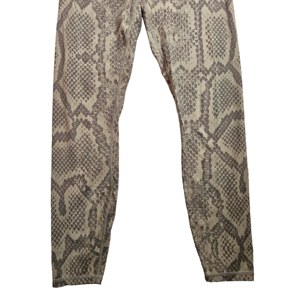 Varley Snake Print High Rise Leggings in Small - Picture 3 of 5